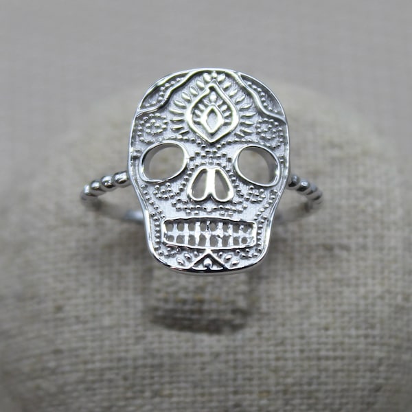 Bague Crâne, Bague en Argent Femme, Bague Tête de Mort, Bague Squelette, Bague Gravée, Bague Gothique, Bague Satanique, Bijoux de Crâne