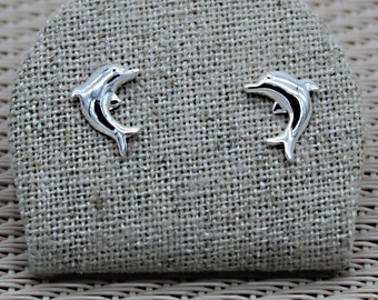 Orecchini a bottone a forma di delfino in argento sterling: gioielli 925 - Italia