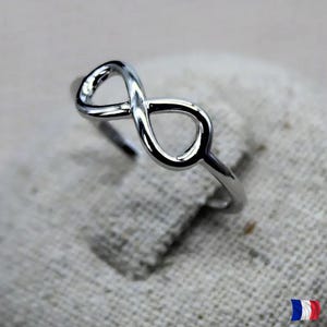 Rhodiumgeplateerde oneindigheidsring van 925 sterling zilver voor dames. Minimalistische ring voor eeuwigheid en liefde. Cadeau. Maten 48-60.