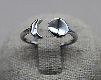 Celestial Ring, Silver Ring, Crescent Moon Ring, Earth Ring, Lunar Ring, Open Ring, Galaxy Ring, Dainty Jewelry, Silver Jewelry