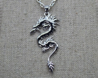 Pendentif dragon argent 925, collier dragon, pendentif animal Mythique, bijou femme ou homme fait main, idée cadeau.