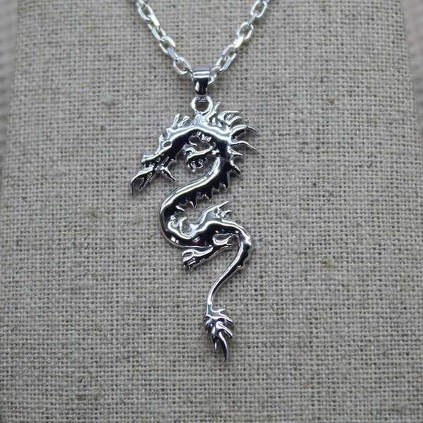 Pendentif dragon argent 925, collier dragon, pendentif animal Mythique, bijou femme ou homme fait main, idée cadeau.