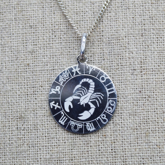 Pendentif Vintage Argent Massif Signe Du Scorpion - Occasion Porté