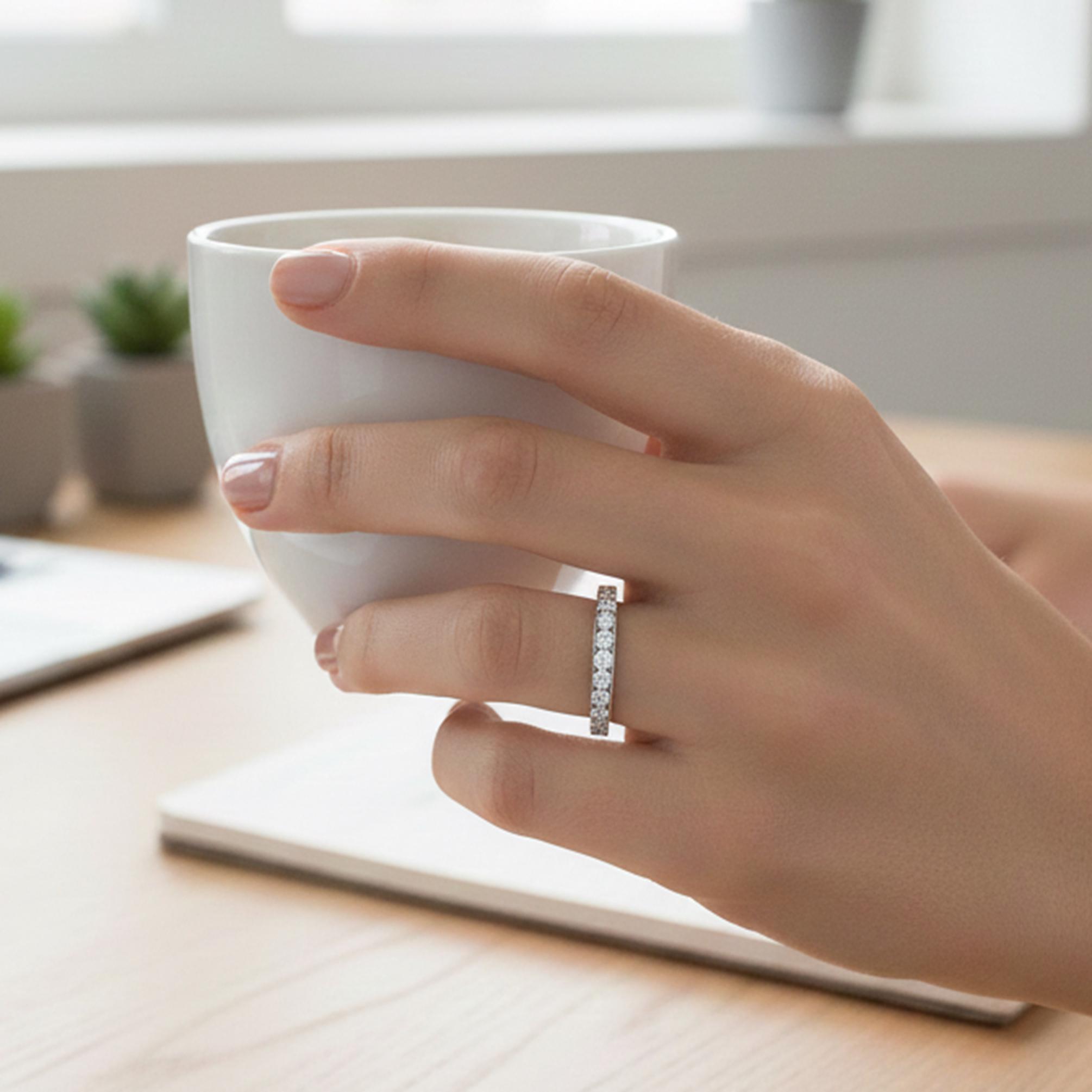 Bague En Argent Massif Avec Zirconiums - Taille 52 - Occasion, Couleur Argentée - Bijou Fin Et élégant