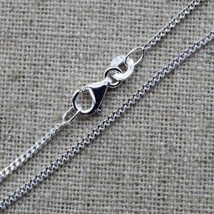 Chaîne argent maille gourmette pour porter avec le pendentif, vue sur le fermoir