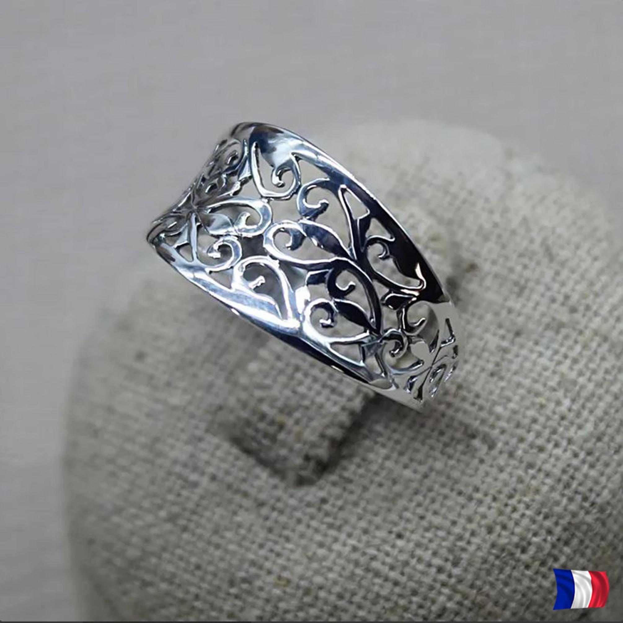 bague filigrane bleue réglable adulte coeur beige 11x11 mm