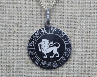 Pendentif, médaille Argent massif signe du Zodiaque du Lion , collier astrologique gravure au diamant, Baptême, bijoux Astrologie