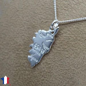 Pendentif carte de Corse Argent 925, disponible avec ou sans chaîne argent massif maille gourmette taille: 38 40 42 45 50 55 60 centimètres.