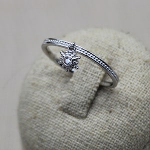 Bague Pampille Ajustable Soleil En Acier Inoxydable Argenté - Neuf Sans Emballage
