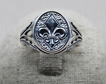 Chevalière Fleur de Lys, Bague en Argent 925, Bague de Lys, Chevalière Pour Homme, Chevalière en Argent, Bague Royale, Bijoux Pour Hommes