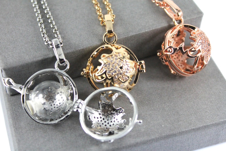 Urn Locket Sparkles Zodiac Leo Locket with Fillable Glass Orb Cremation Jewelry Cremation necklace Memorial Jewellery Memorial Locket