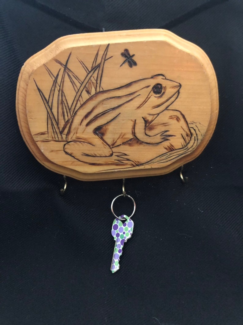 Wood Burned Frog Key Holder Etsy