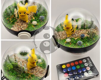 Pikachu Poke'rarium 4 pouces, avec LED, Pokemon PokeBall Terrarium, avec support. Télécommande multifonctionnelle avec pile incluse.