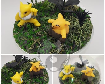 Drowzee and Hypno Poke'rarium 3in, Pokemon PokeBall Terrarium, with stand