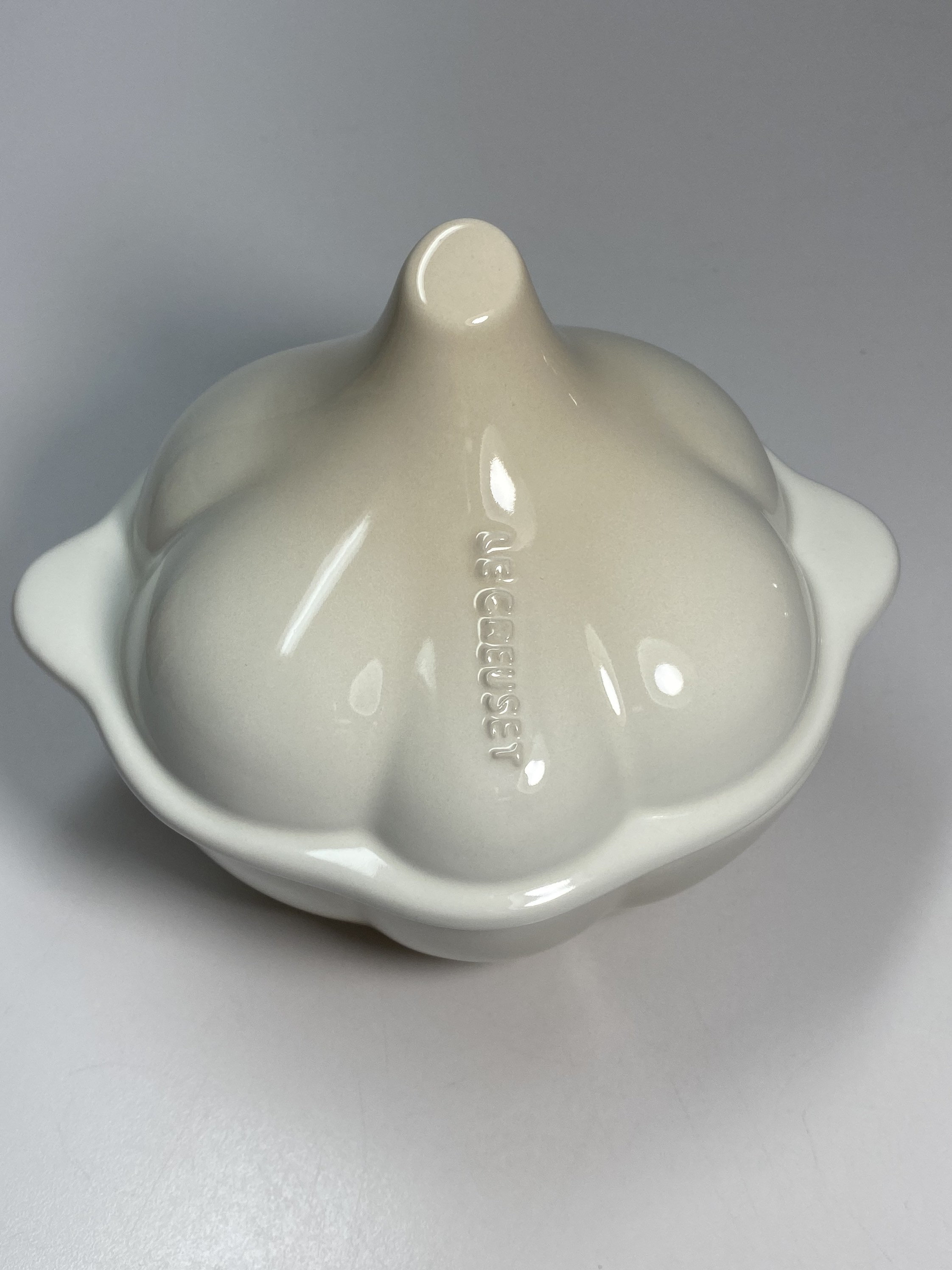 Le CREUSET Garlic Roaster Meringue Stoneware Serving Dish Etsy