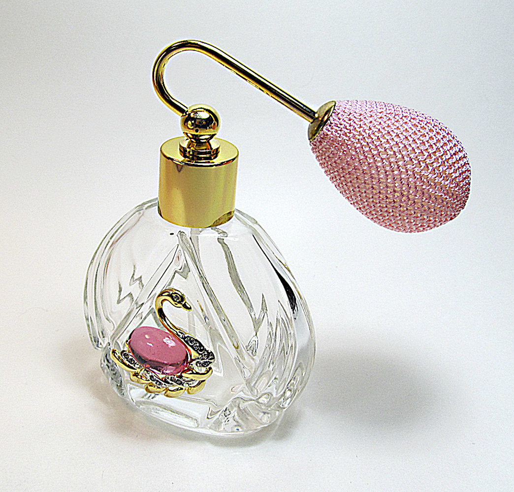 Pin su Your Vintage Perfume