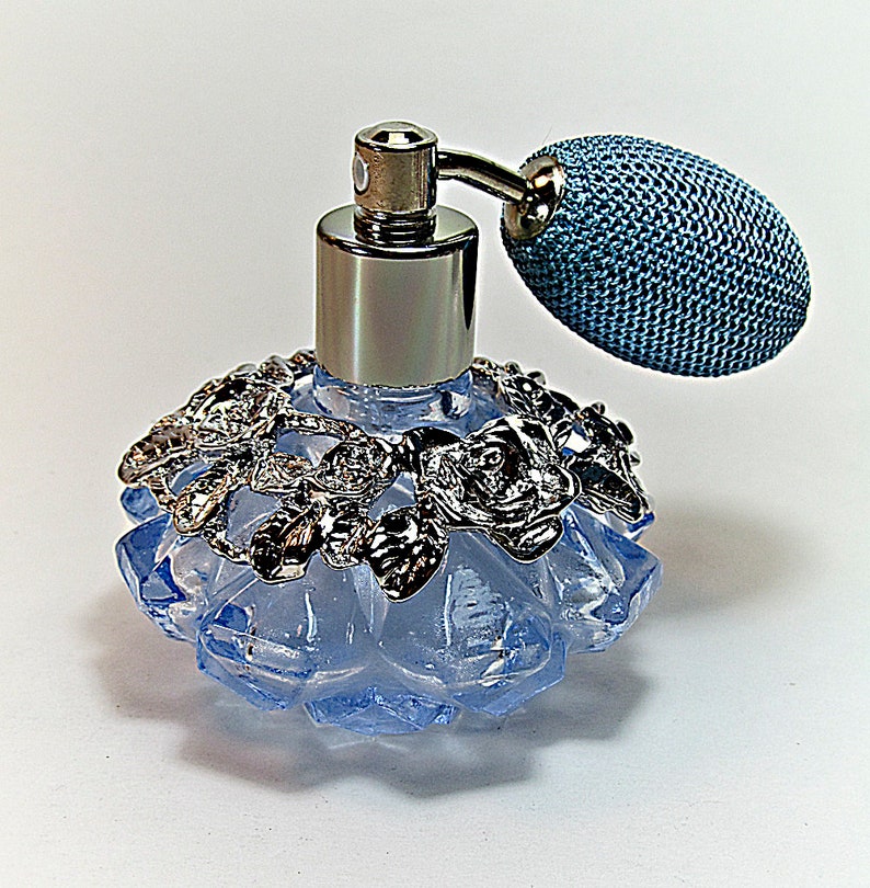 Blue Crystal Perfume Glass Bottle With Light Blue Bulb Spray Mounting