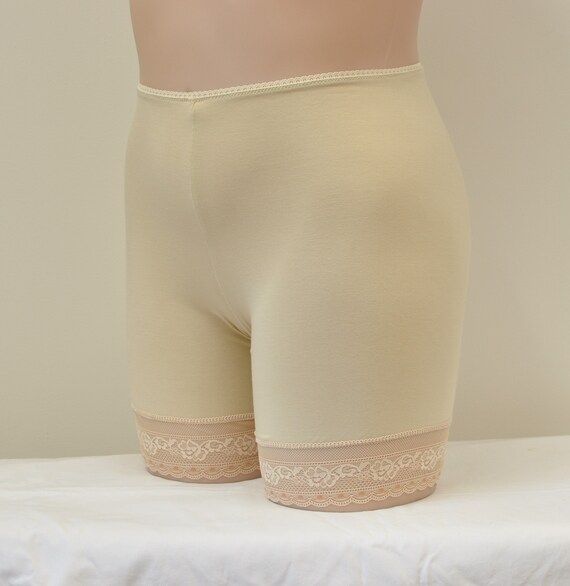 pants under shorts
