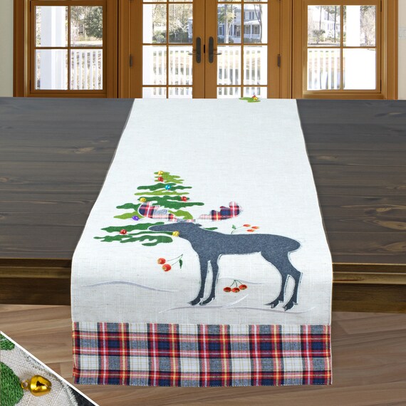 Peggy Wilkins Corredor De Mesa Navideño Bordado: Reno En Champagne Y Oro (14 X 75 Pulgadas)