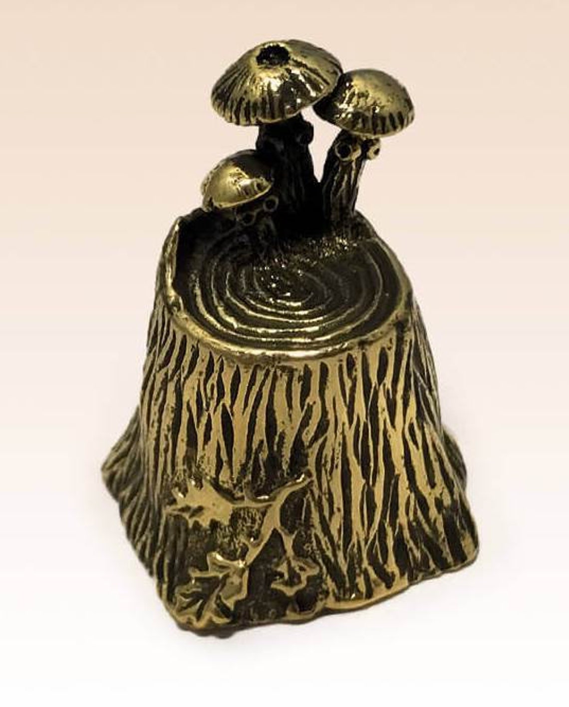 Stump With Mushrooms Souvenir Сollectable Thimble Figure Statue