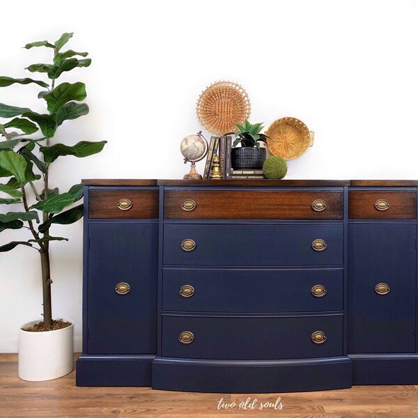 Mid Century Duncan Phyfe Navy Blue Mahogany 6 Drawer Sideboard Buffet with Aged Brass Hepplewhite Pulls and Wood Accents