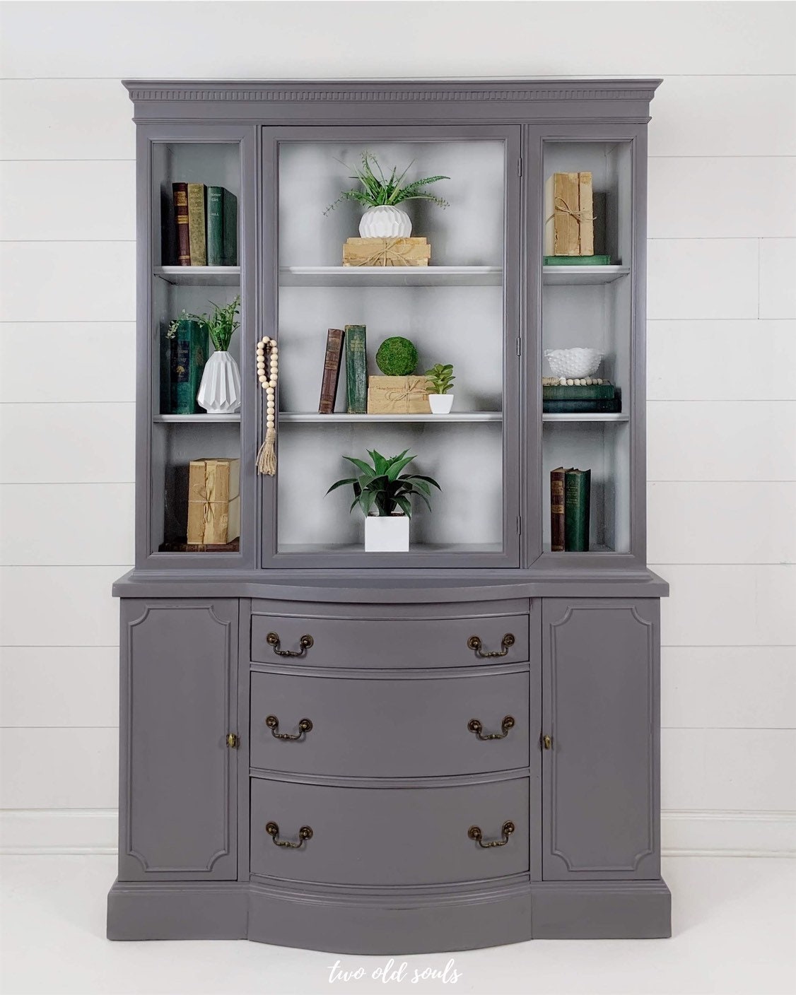 Duncan phyfe cheap china cabinet