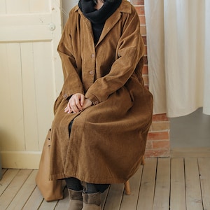 Customized Pure Cotton Corduroy Women&#39;s Fall/Winter Trench Coat, Loose Fit Mid-Length Overcoat