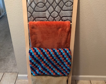 Quilt / Towel Rack