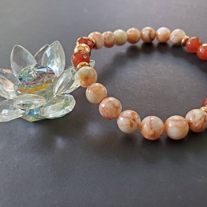 Red Passion bracelet, carnelian and jasper. Elastic.