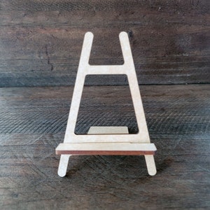 Bundle of 5 H style easels for small artwork frames, tiered tray signs, and mini art, and small picture frames