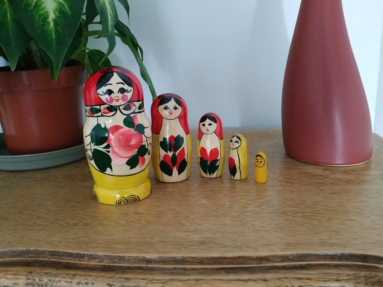 Matriochka Traditionnelle Semenova 11 cm , 5 Poupées.