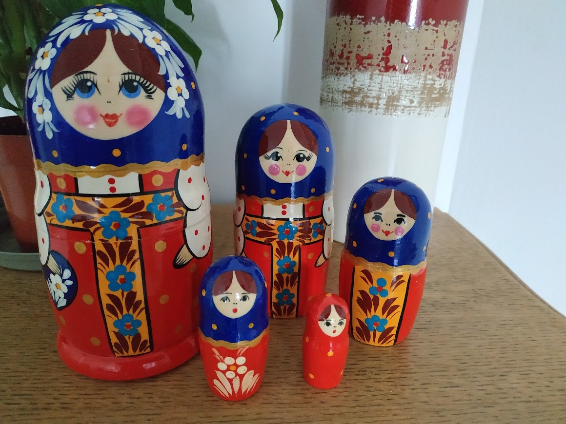 Matriochka Fleurs 18cm , Poupée Russe, Poupées Gigogne 5 Pièces