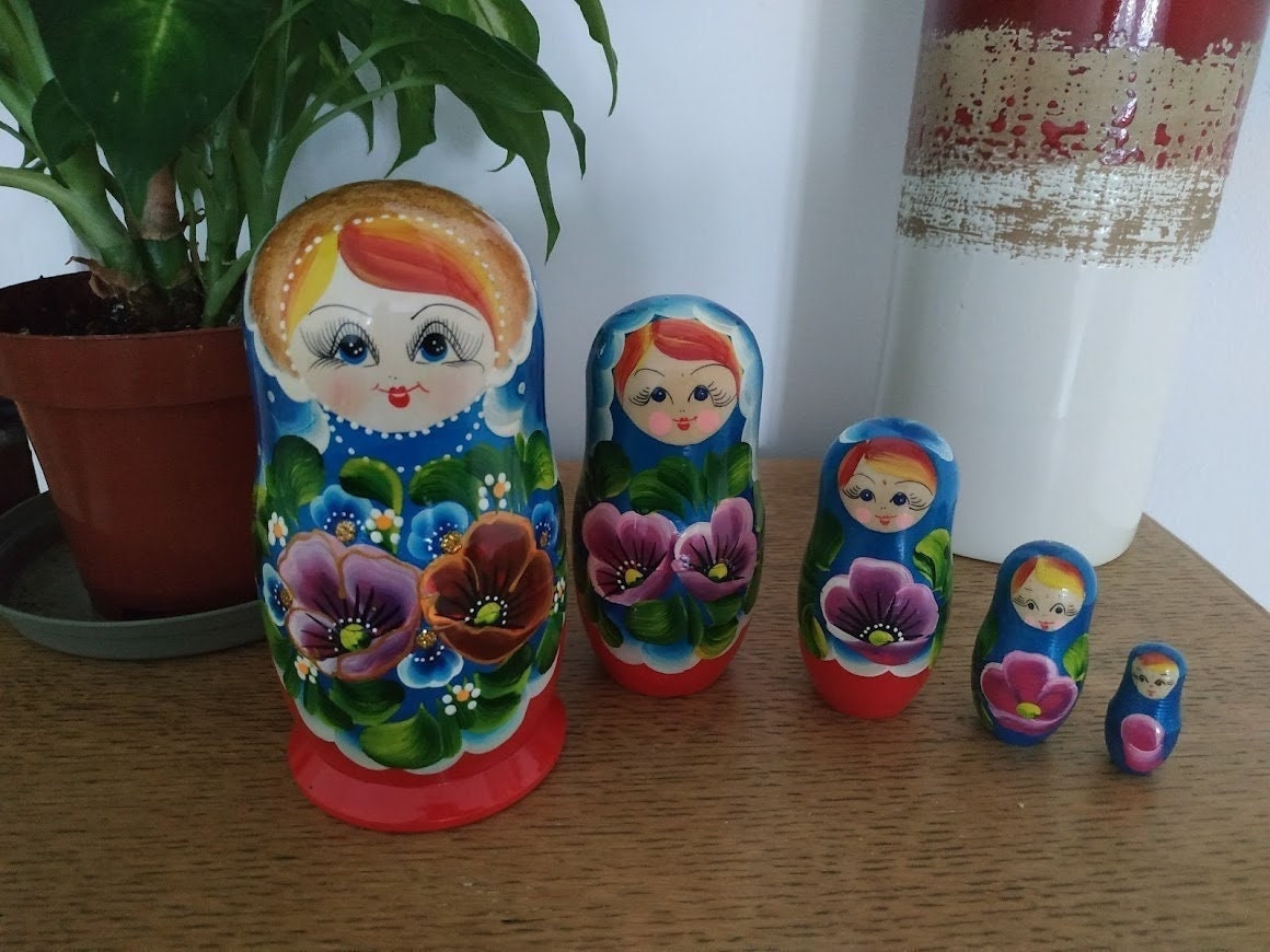 Matriochka Fleurs 15 cm , Poupée Russe, Poupées Gigogne 5 Pièces