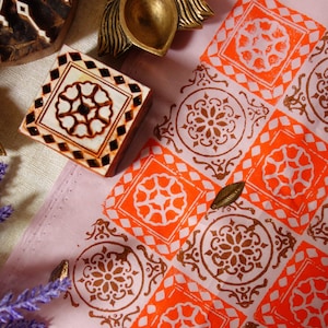 Tampon d'impression de bloc de motif de tuile en bois de forme carrée, tampon de tissu à motif complexe de l'Inde pour un cadeau durable respectueux de l'environnement