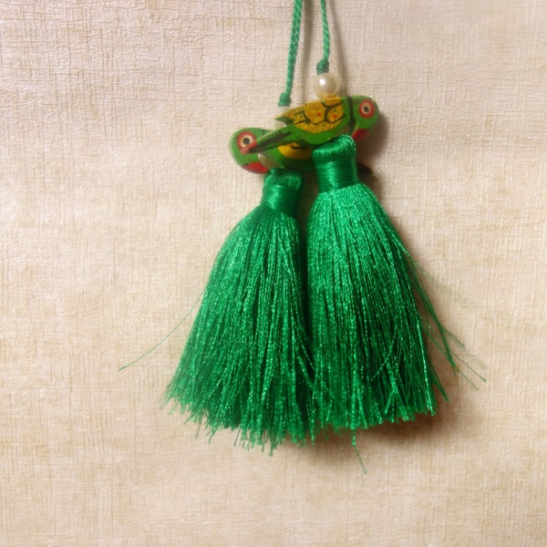 green coloured thread fringes tassels made with wooden parrot design, Indian latkans for sari blouse, Indian wedding decor, Dupatta