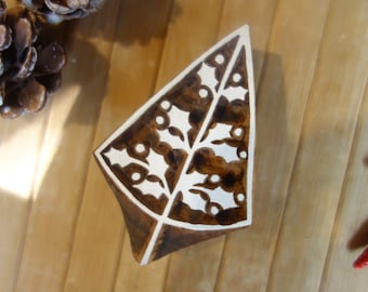 Sello de árbol de Navidad con hojas de acebo, impresión en bloque de pino y bayas tallada a mano, prensa de cerámica geométrica con motivos del bosque, herramienta para estudio de teñido de telas festivas