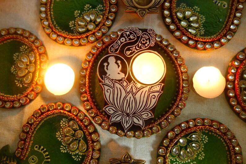 Wooden Deity Candle Holder Diya, Hand Carved Sacred Altar Votive, Pooja Room Decor, Spiritual Housewarming Gift Maa Lakshmi