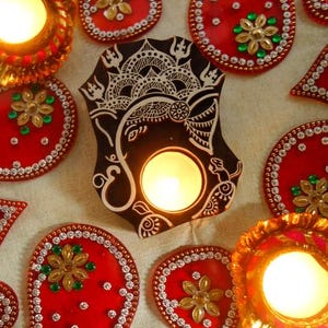 Wooden Deity Candle Holder Diya, Hand Carved Sacred Altar Votive, Pooja Room Decor, Spiritual Housewarming Gift Lord Ganesha