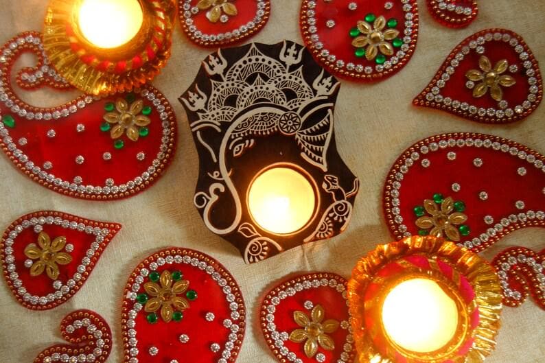Wooden Deity Candle Holder Diya, Hand Carved Sacred Altar Votive, Pooja Room Decor, Spiritual Housewarming Gift Lord Ganesha