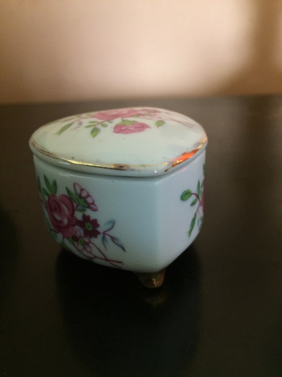 Vintage Small Heart Shaped trinket Box/ Made in J… - image 5