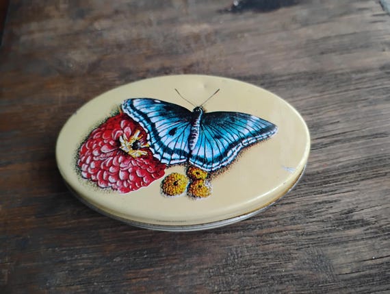 Vintage Oval Shaped Butterfly Design Tin/ Pill Box / Candy Tin/ Mint Tin