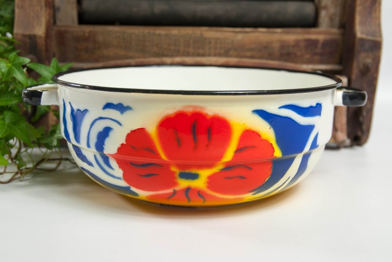 mixing bowl vintage enamelware Enamel bowl with handles fruit bowl camping bowl serving bowl rustic bowl bowl with flower