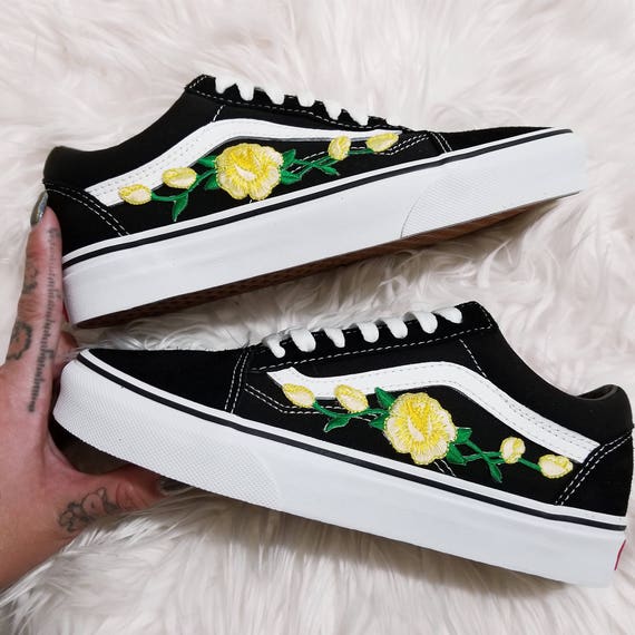 vans old skool low with rose patches