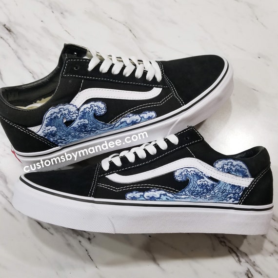 vans con flores bordadas