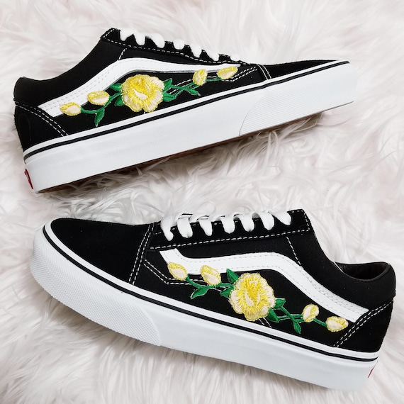 vans noir fleur rose