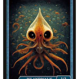 Puede incluir: Un calamar marrón y naranja con ojos grandes y ocho tentáculos. El calamar está rodeado de peces más pequeños y otras formas de vida marina. La carta tiene el texto "Squid" en la parte superior y "Islandwalk 1/1" en la parte inferior.