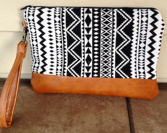 Wristlet, clutch, purse,  black and white, geometric design, cell phone wristlet