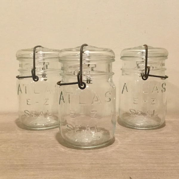 Set of 3 Hazel Atlas E-Z Seal Canning Jars from 1920’s 10-5 1 Pint Capacity Lightening Jar with Metal Bail Kitchen Storage Jars Food Storage