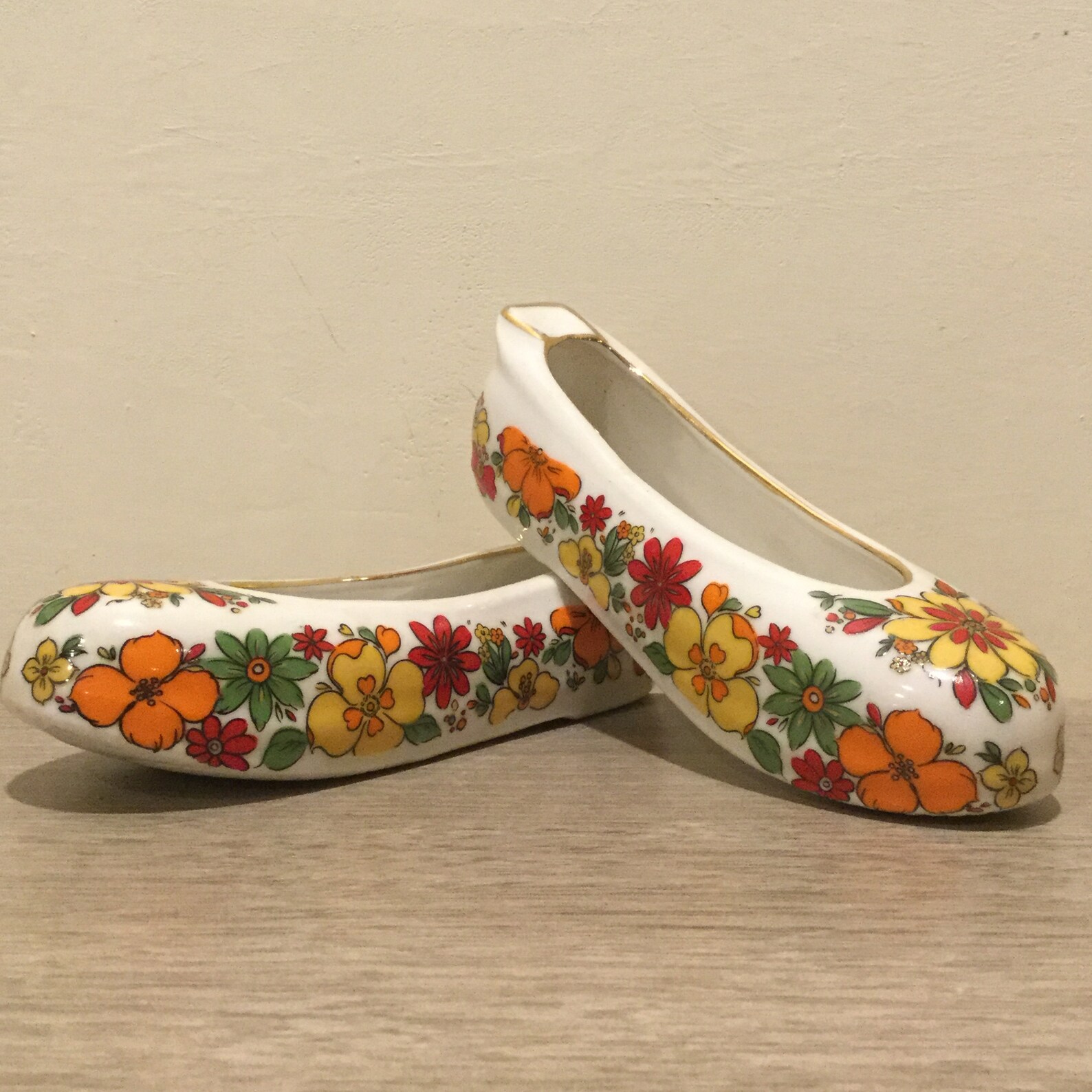 Pair of Vintage Ceramic Shoe Ashtrays Flower Design Miniature Etsy