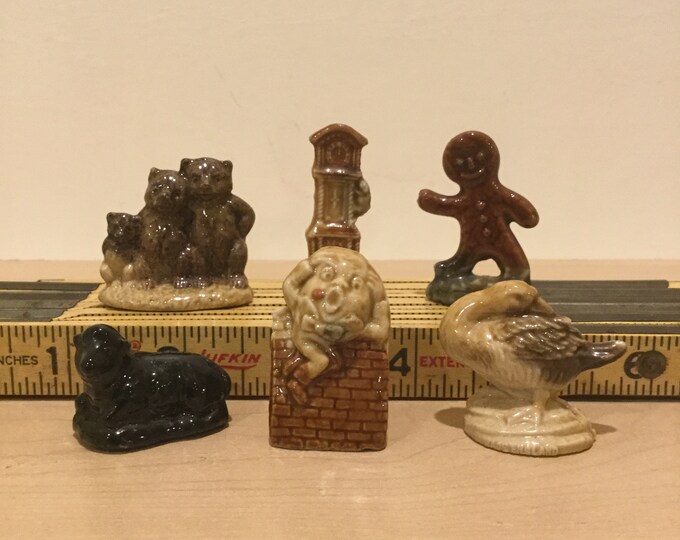 Vintage Wade Tea Nursery Rhyme Miniature Figurines Red Rose Tea